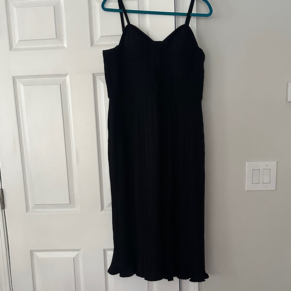 DKNY Elegant Black Midi Dress
